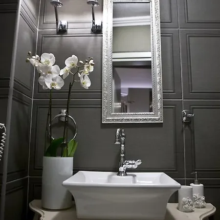 فندق Melies Boutique 4*